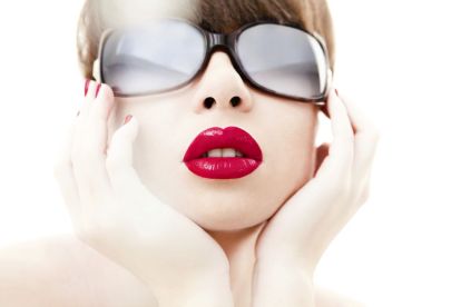 Die richtige Sonnenbrille schützt Sie vor Hautkrebs